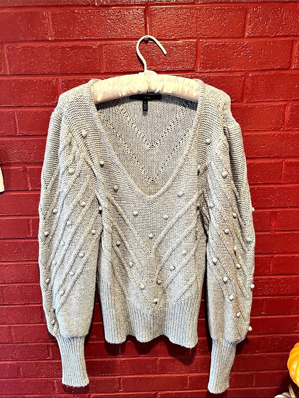 White House Black Market Silver Gray Metallic Bobble Knit V-Neck Sweater Large
